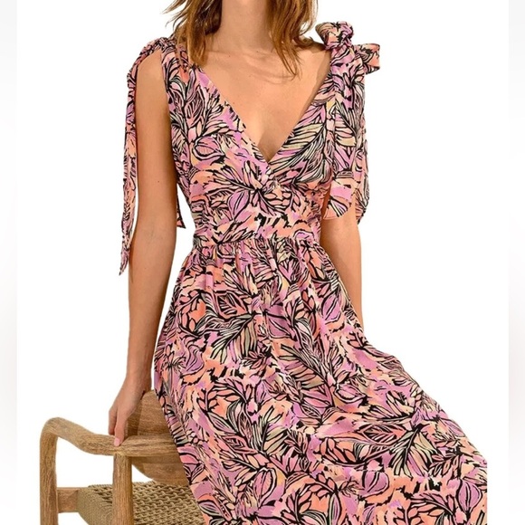 NWOT Molly Bracken Pink Palm Print Tie Sleeve Deep V-Neck Maxi Dress Size Small - Picture 3 of 14